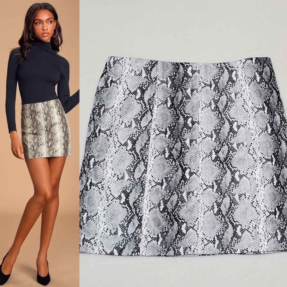 WILD Honey Grey White Vegan Leather Snakeskin Mini Skirt Pencil Skirt Medium